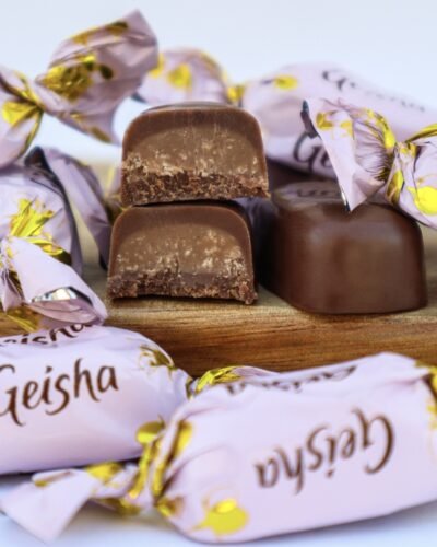 Geisha fazer chocolate godis fabrica Finnish chocolate