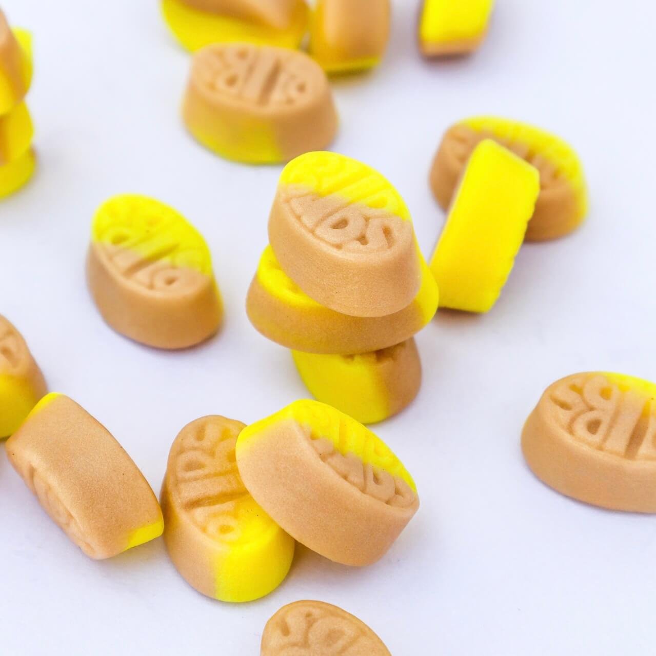 Banana Bubs Mini (Goody) Vegan candy bubs godis fabrica chuches veganas calavera grande acida vegano viral candy TikTok instagram