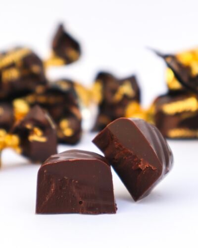 Dark Chocolate Fazer 70% chocolate negro godis fabrica suomi suklaa tummy luxury lujo navidad