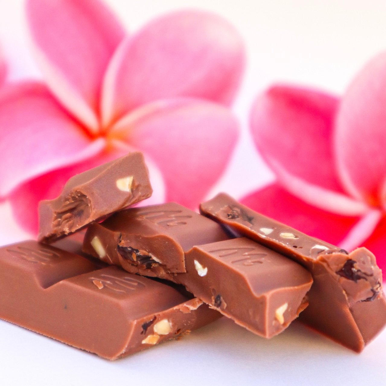 Marabou Fruit Almond Chocolate swedish chocolate Finnish spain portugal suklaa