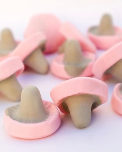 Raspberry Liquorice Mushrooms setas nubes suaves champiñones siente regaliz licorice pink mushrooms candy
