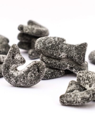 Super Salty Fish salmiak candy Salty liquorice licorice regaliz salado pescado silli fish candy malaco