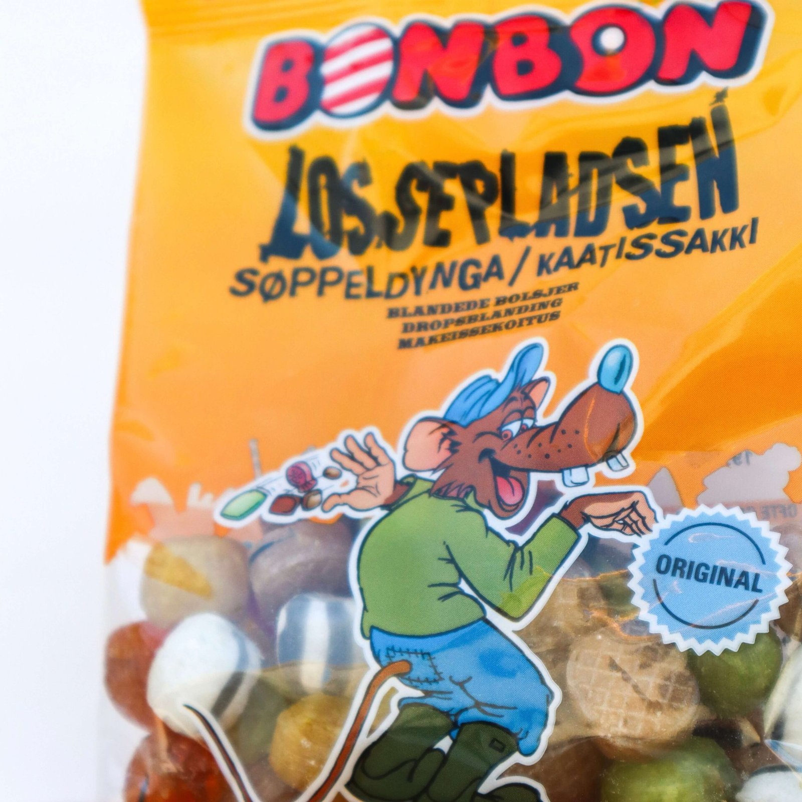 BonBon Junkyard Bag Lossepladsen Kaatissäkki salmiak candy hard candies chuches duras caramelo duro sabor a regaliz bonbon karkit toms original