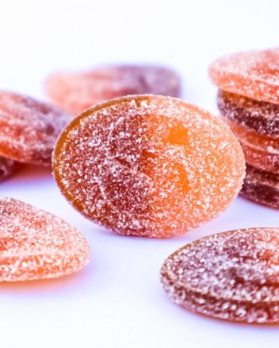 Super Tag Peach Cola candy people chuches de meloncoton cola Coca Cola fizzy chuches acidas sour swedish candy frutal doces portugal kirpeä Valencia Barcelona Vegan candy chuches acidas amargo veganas